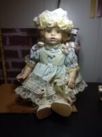 Porcelain-Sitting-Baby-Doll-With-Bonnett-1.jpg