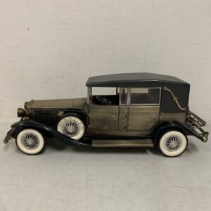 Vintage AM Lincoln Convertible Car Transistor Radio, 1928