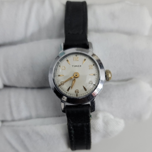 Vintage Timex Hand Winding Stainless Steel Back Leather Stripe Ladies Wristwatch