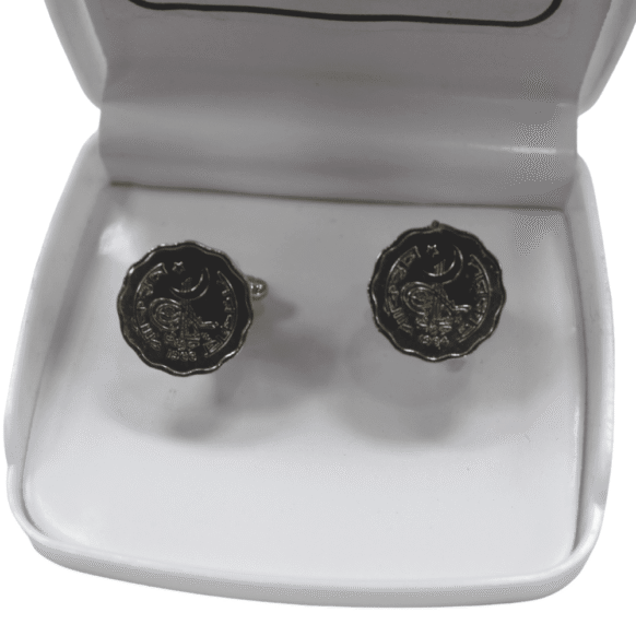 cufflinks2-1.png